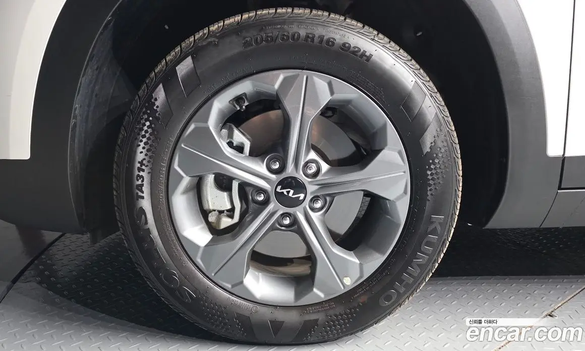 Kia Seltos 2024 1.6 автомат (гидро), фото 5 Kia Seltos 2024 1.6 автомат (гидро), фото 5