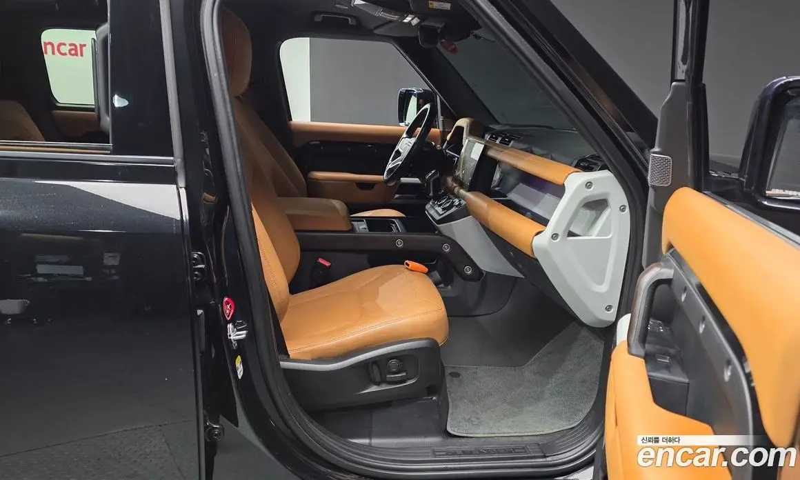 Land Rover Defender 2022 3.0 автомат (гидро), фото 16