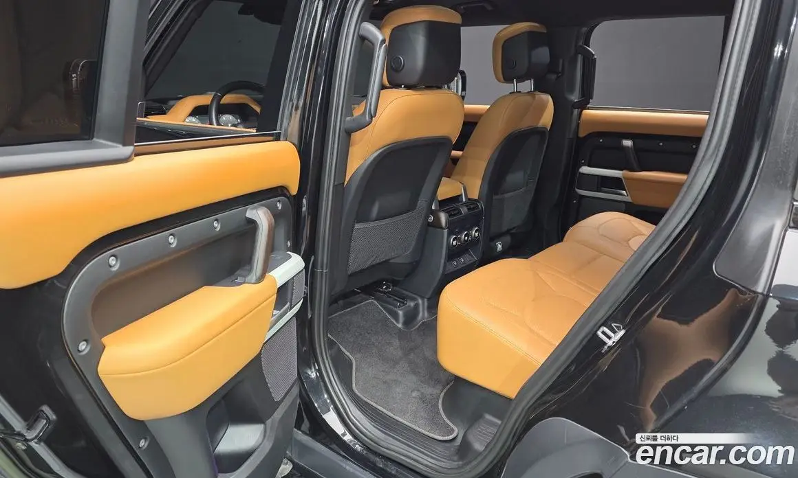 Land Rover Defender 2022 3.0 автомат (гидро), фото 18