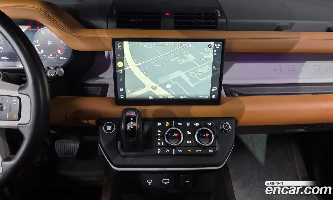 Land Rover Defender 2022 3.0 автомат (гидро), фото 19