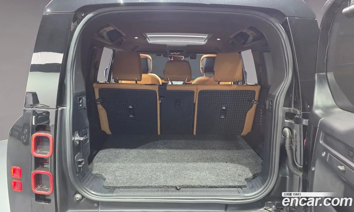 Land Rover Defender 2022 3.0 автомат (гидро), фото 24