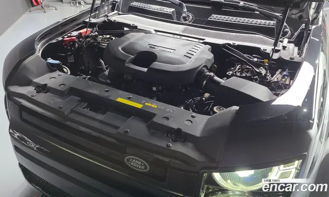 Land Rover Defender 2022 3.0 автомат (гидро), миниатюра 6