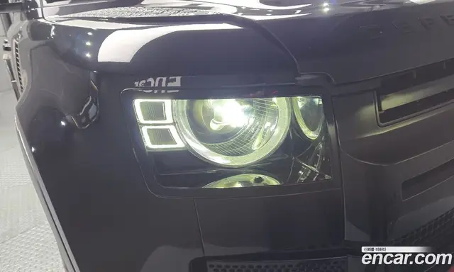 Land Rover Defender 2022 3.0 автомат (гидро), миниатюра 8