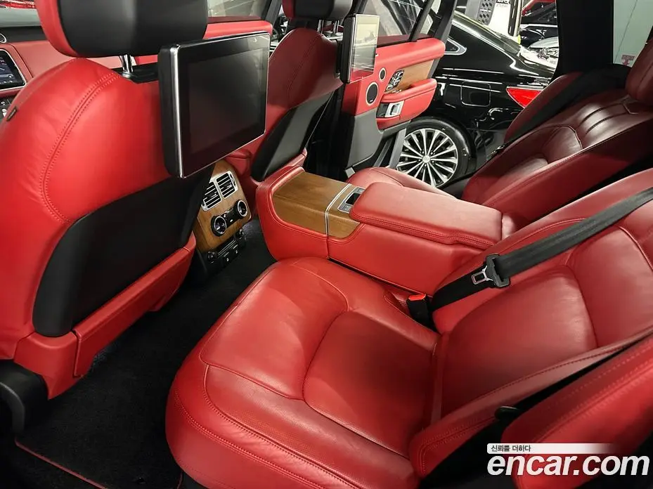 Land Rover Range Rover 2018 4.4 автомат (гидро), фото 13 Land Rover Range Rover 2018 4.4 автомат (гидро), фото 13