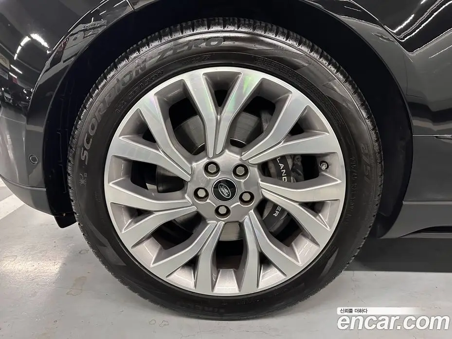 Land Rover Range Rover 2018 4.4 автомат (гидро), фото 18 Land Rover Range Rover 2018 4.4 автомат (гидро), фото 18