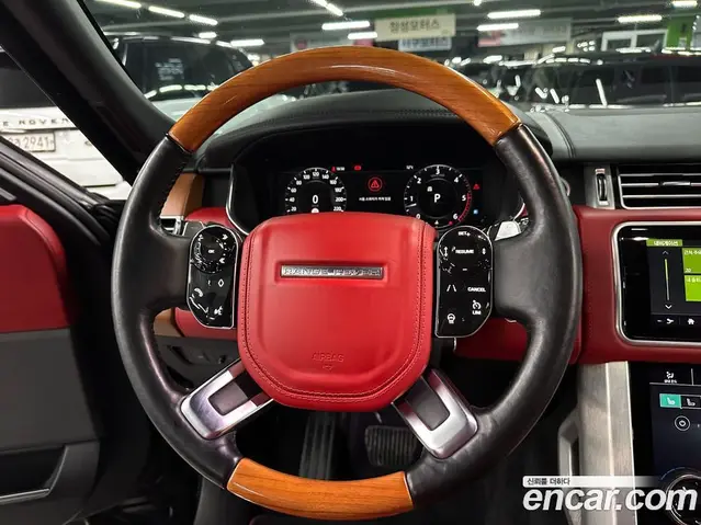 Land Rover Range Rover 2018 4.4 автомат (гидро), миниатюра 9 Land Rover Range Rover 2018 4.4 автомат (гидро), миниатюра 9