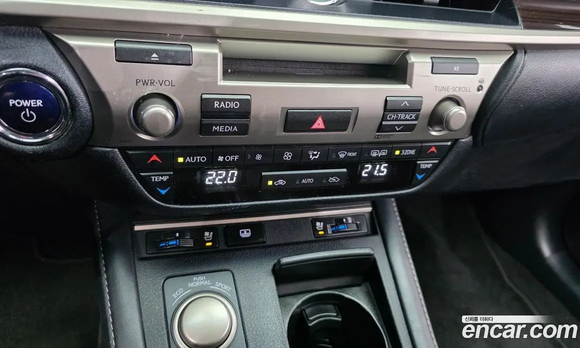 Lexus ES 2018 2.5 автомат (гидро), фото 22 Lexus ES 2018 2.5 автомат (гидро), фото 22