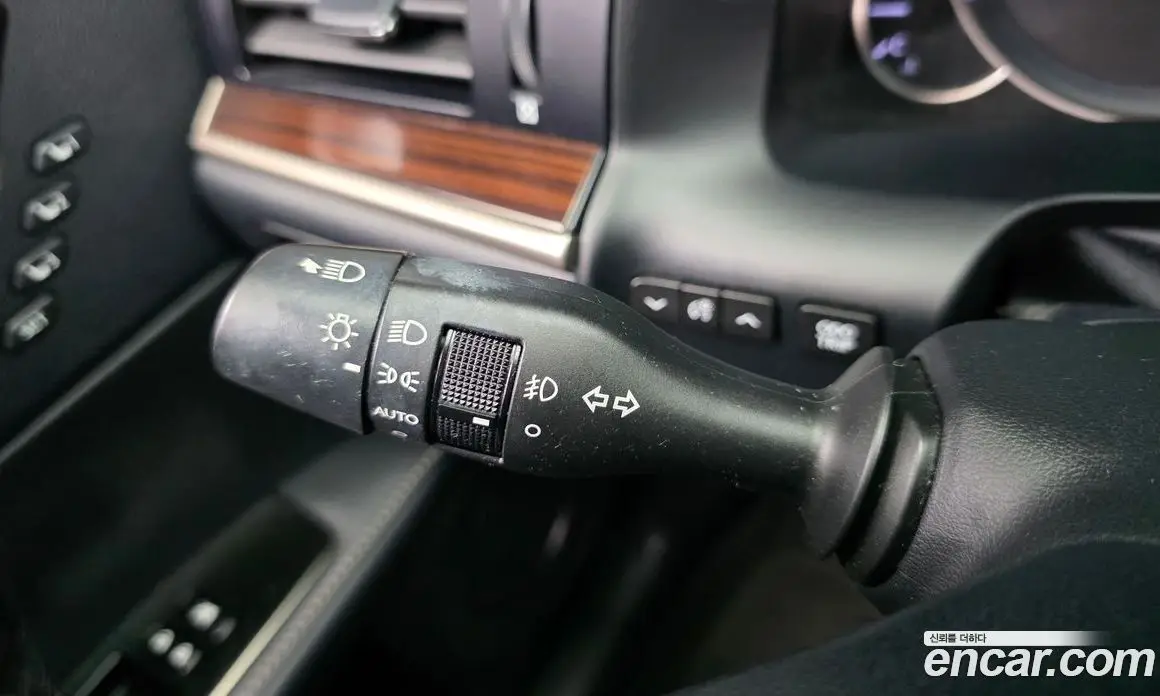 Lexus ES 2018 2.5 автомат (гидро), фото 29 Lexus ES 2018 2.5 автомат (гидро), фото 29