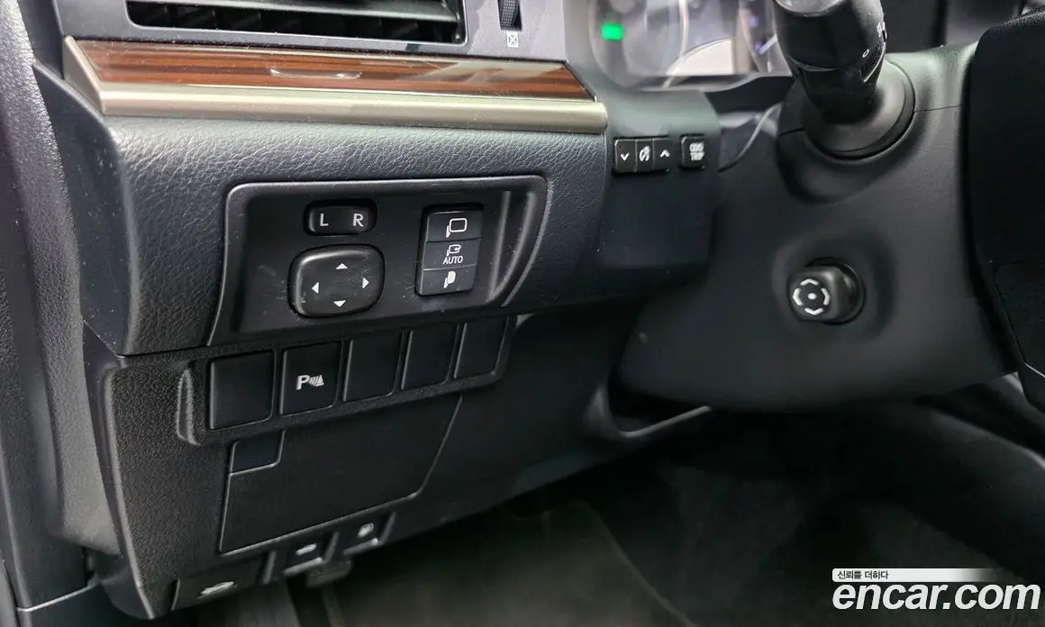 Lexus ES 2018 2.5 автомат (гидро), фото 31 Lexus ES 2018 2.5 автомат (гидро), фото 31
