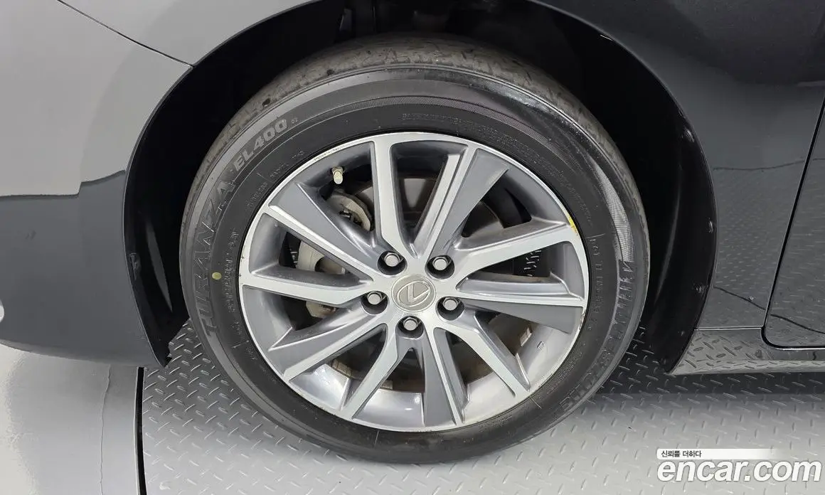 Lexus ES 2018 2.5 автомат (гидро), фото 5 Lexus ES 2018 2.5 автомат (гидро), фото 5