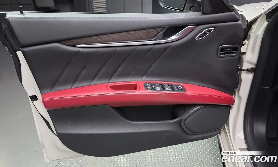Maserati Ghibli 2019 3.0 автомат (гидро), фото 13