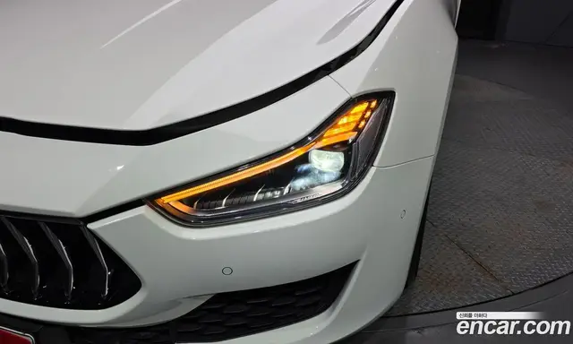 Maserati Ghibli 2019 3.0 автомат (гидро), миниатюра 7