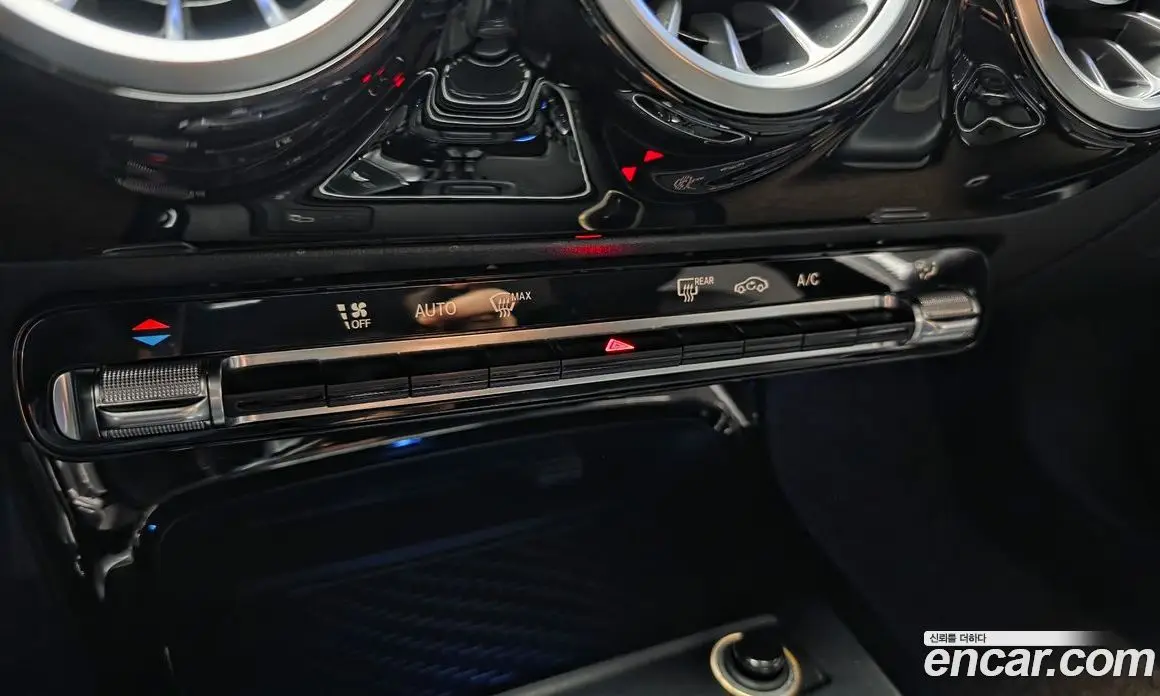 Mercedes-Benz A-Class 2020 2.0 автомат (гидро), фото 30