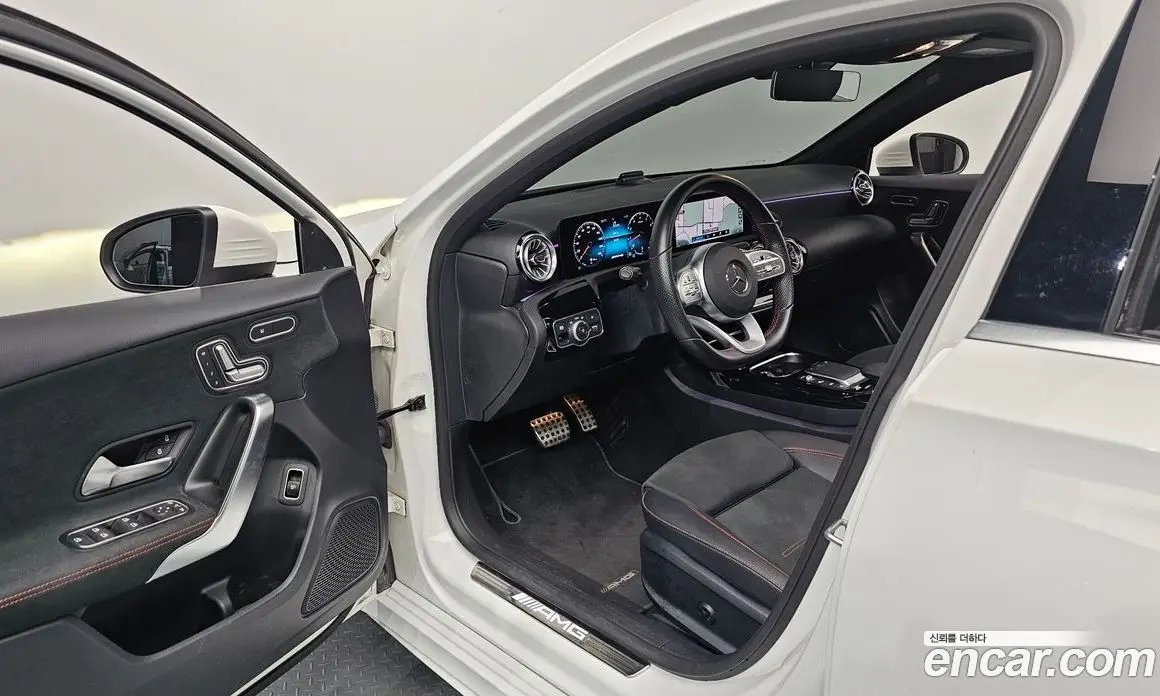 Mercedes-Benz A-Class 2021 2.0 автомат (гидро), фото 13