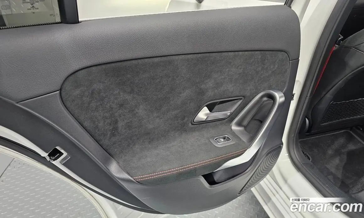 Mercedes-Benz A-Class 2021 2.0 автомат (гидро), фото 15
