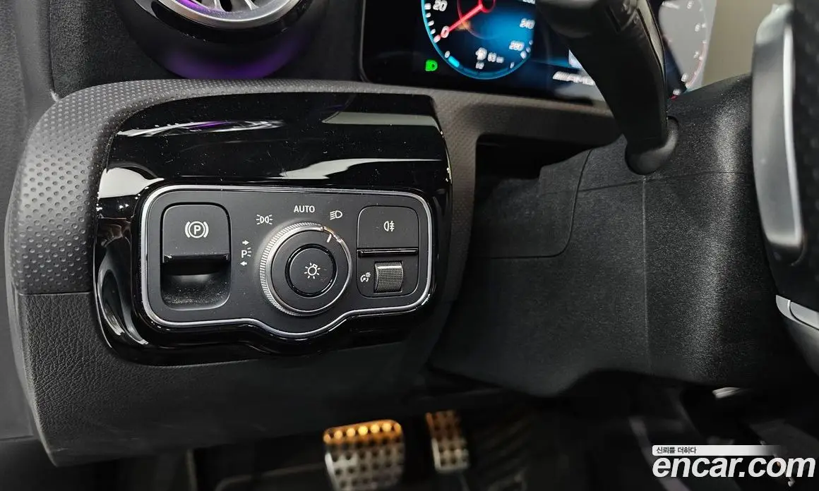 Mercedes-Benz A-Class 2021 2.0 автомат (гидро), фото 24