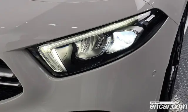 Mercedes-Benz A-Class 2021 2.0 автомат (гидро), миниатюра 8