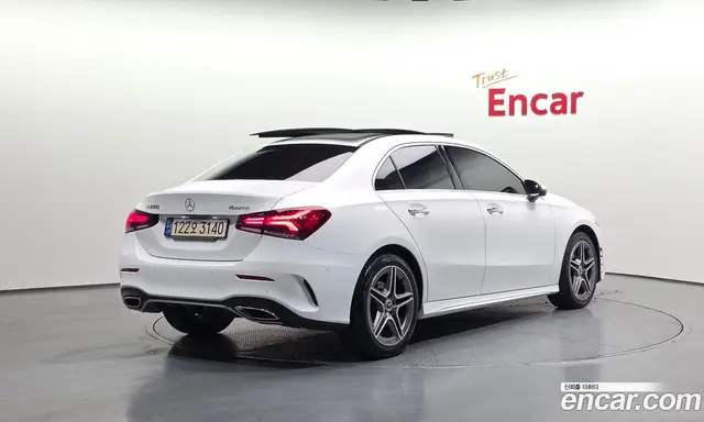 Mercedes-Benz A-Class 2022 2.0 автомат (гидро), миниатюра 2