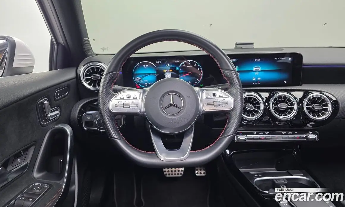 Mercedes-Benz A-Class 2022 2.0 автомат (гидро), фото 13
