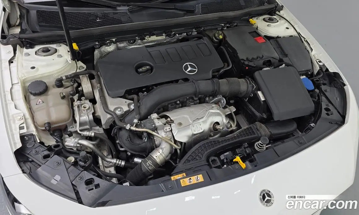 Mercedes-Benz A-Class 2022 2.0 автомат (гидро), фото 6