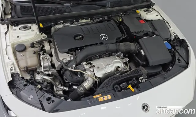 Mercedes-Benz A-Class 2022 2.0 автомат (гидро), миниатюра 6