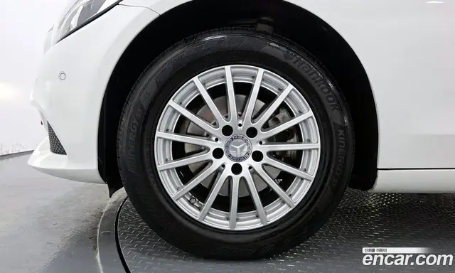 Mercedes-Benz C-Class 2015 2.0 автомат (гидро), миниатюра 5 Mercedes-Benz C-Class 2015 2.0 автомат (гидро), миниатюра 5