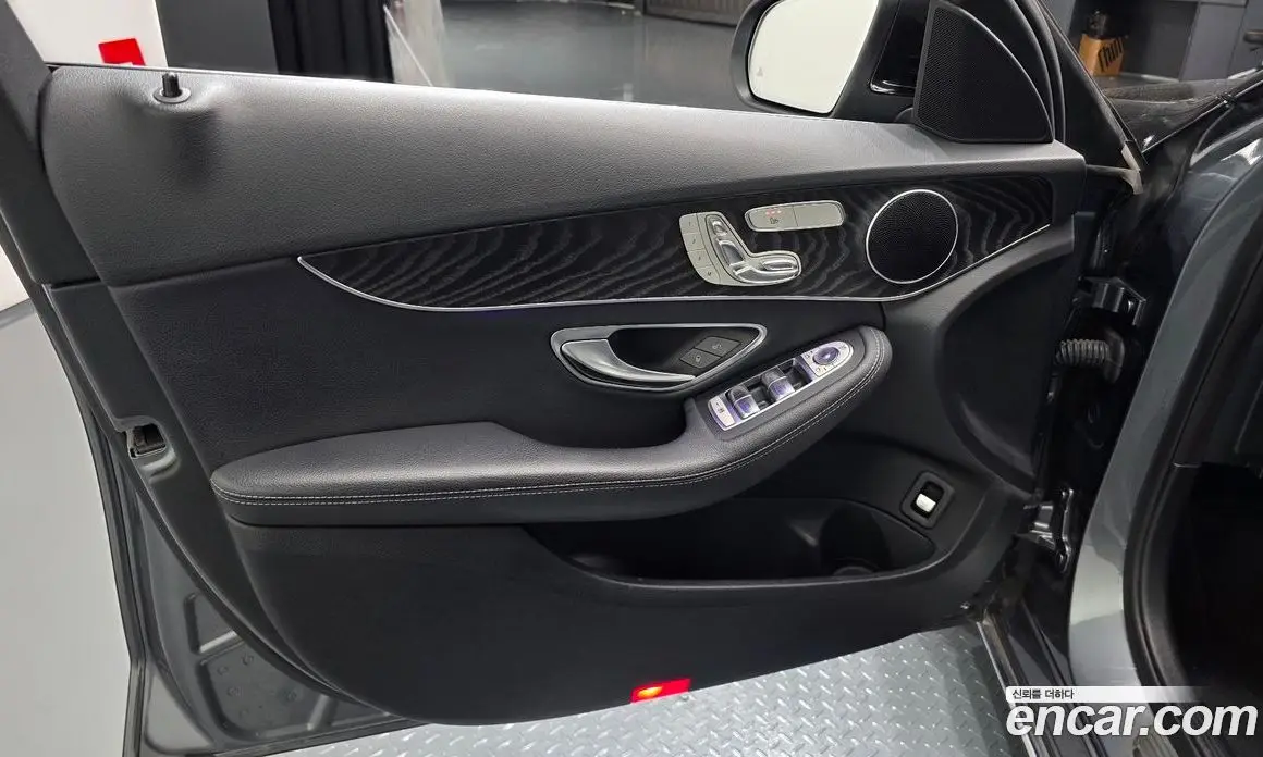 Mercedes-Benz C-Class 2019 1.9 автомат (гидро), фото 13