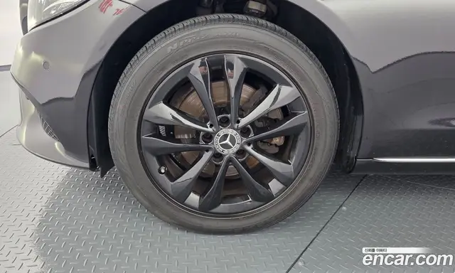 Mercedes-Benz C-Class 2019 1.9 автомат (гидро), миниатюра 4