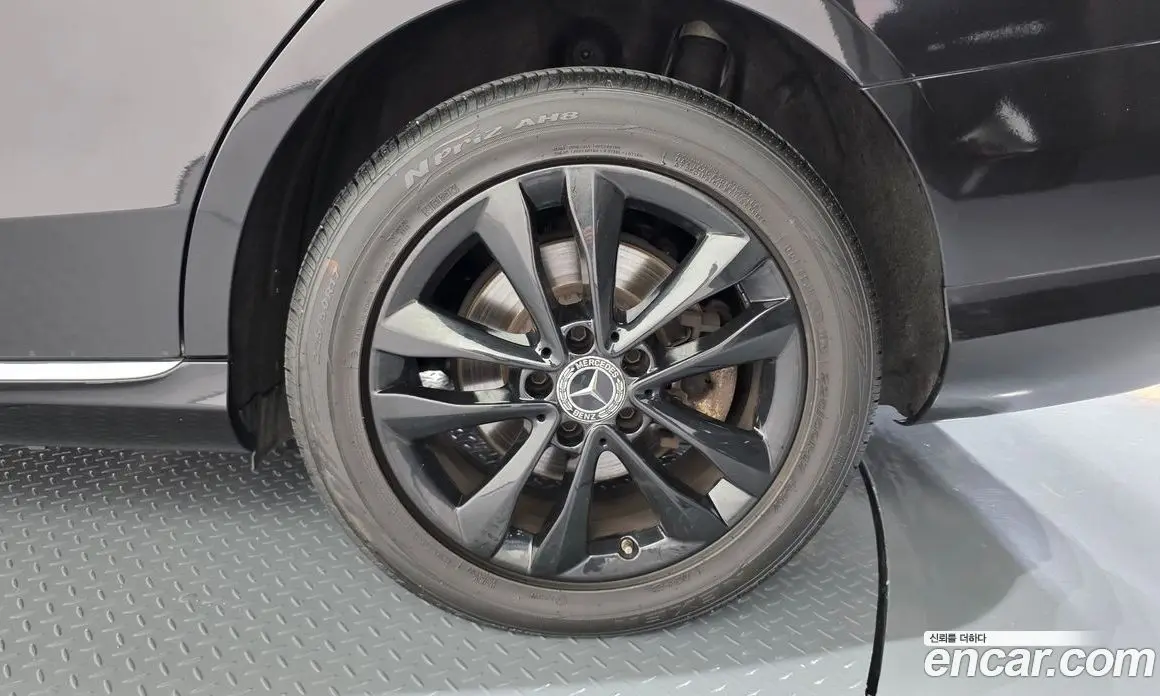 Mercedes-Benz C-Class 2019 1.9 автомат (гидро), фото 6