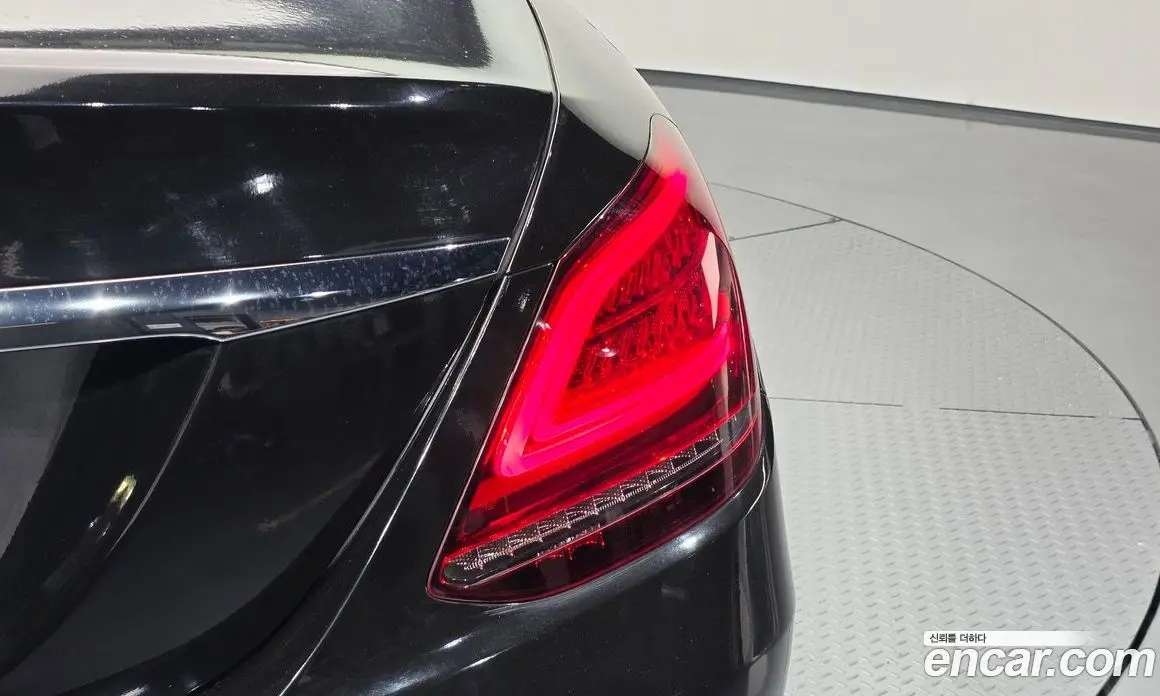 Mercedes-Benz C-Class 2019 1.9 автомат (гидро), фото 8