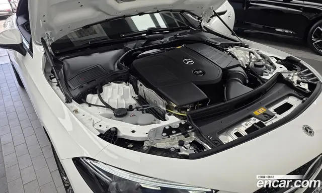 Mercedes-Benz CLE-Class 2025 2.0 автомат (гидро), миниатюра 6