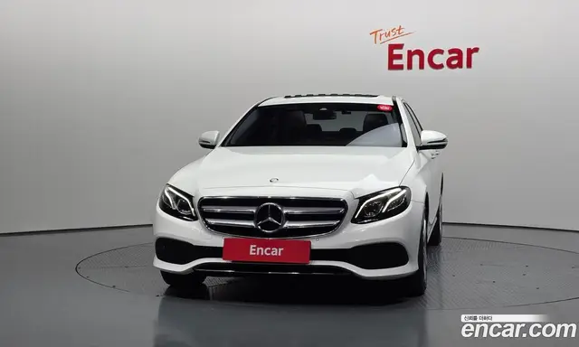 Mercedes-Benz E-Class 2016 1.9 автомат (гидро), миниатюра 3 Mercedes-Benz E-Class 2016 1.9 автомат (гидро), миниатюра 3