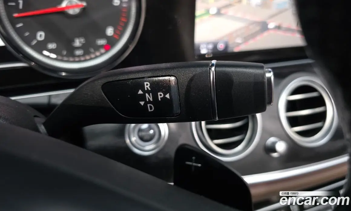 Mercedes-Benz E-Class 2016 1.9 автомат (гидро), фото 9 Mercedes-Benz E-Class 2016 1.9 автомат (гидро), фото 9