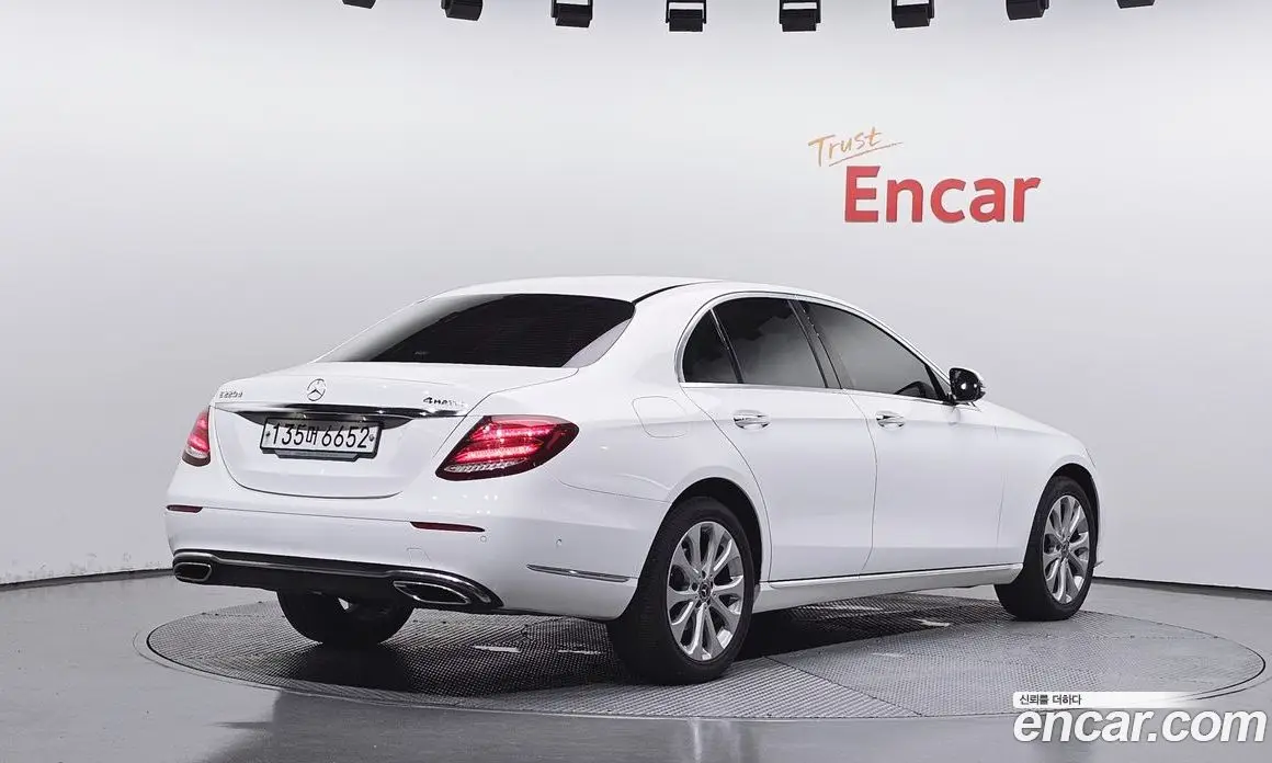 Mercedes-Benz E-Class 2019 1.9 автомат (гидро), фото 2 Mercedes-Benz E-Class 2019 1.9 автомат (гидро), фото 2