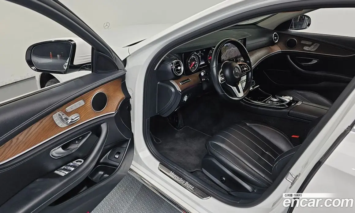 Mercedes-Benz E-Class 2019 1.9 автомат (гидро), фото 13 Mercedes-Benz E-Class 2019 1.9 автомат (гидро), фото 13