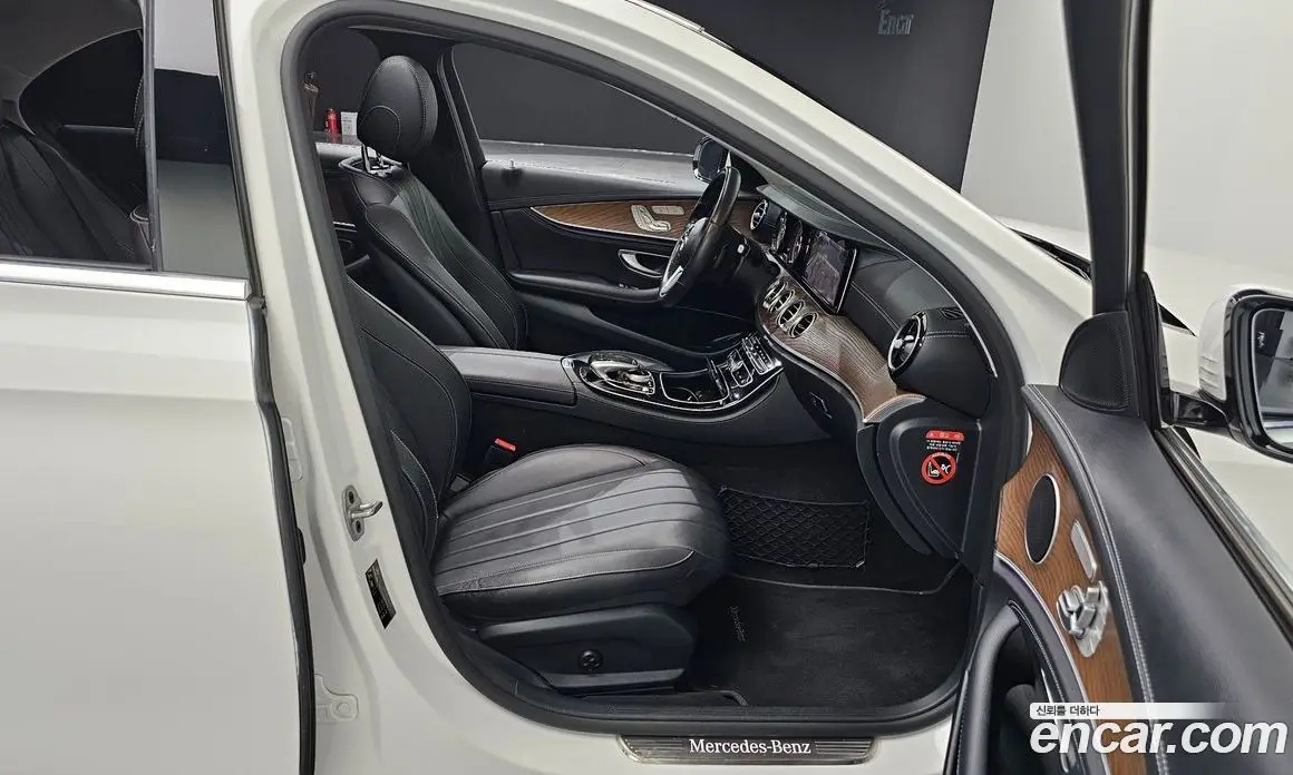 Mercedes-Benz E-Class 2019 1.9 автомат (гидро), фото 16 Mercedes-Benz E-Class 2019 1.9 автомат (гидро), фото 16