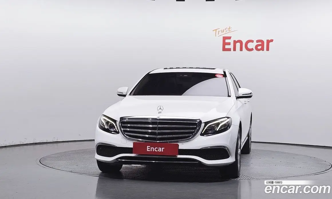 Mercedes-Benz E-Class 2019 1.9 автомат (гидро), фото 3 Mercedes-Benz E-Class 2019 1.9 автомат (гидро), фото 3