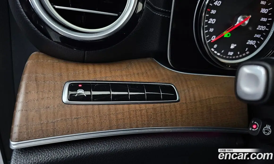 Mercedes-Benz E-Class 2019 1.9 автомат (гидро), фото 25 Mercedes-Benz E-Class 2019 1.9 автомат (гидро), фото 25