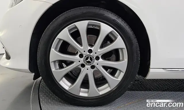 Mercedes-Benz E-Class 2019 1.9 автомат (гидро), миниатюра 5 Mercedes-Benz E-Class 2019 1.9 автомат (гидро), миниатюра 5