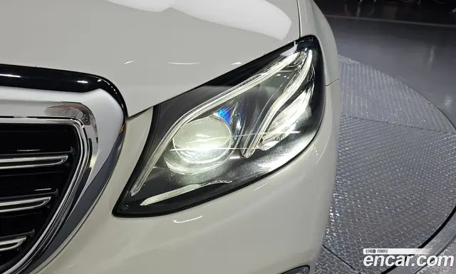 Mercedes-Benz E-Class 2019 1.9 автомат (гидро), миниатюра 8 Mercedes-Benz E-Class 2019 1.9 автомат (гидро), миниатюра 8