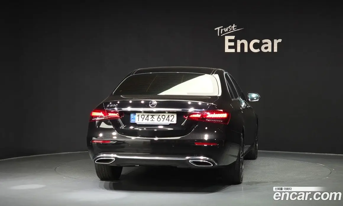 Mercedes-Benz E-Class 2021 2.0 автомат (гидро), фото 4 Mercedes-Benz E-Class 2021 2.0 автомат (гидро), фото 4