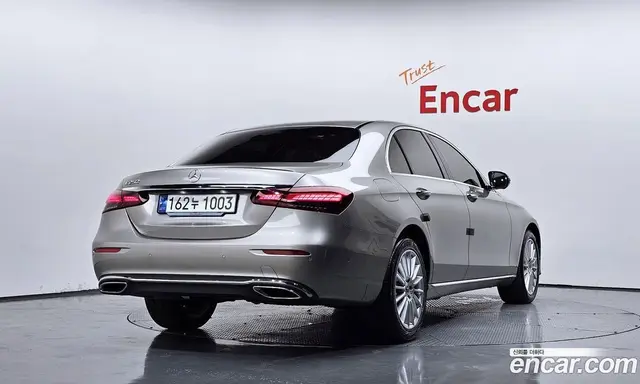 Mercedes-Benz E-Class 2023 2.0 автомат (гидро), миниатюра 2 Mercedes-Benz E-Class 2023 2.0 автомат (гидро), миниатюра 2