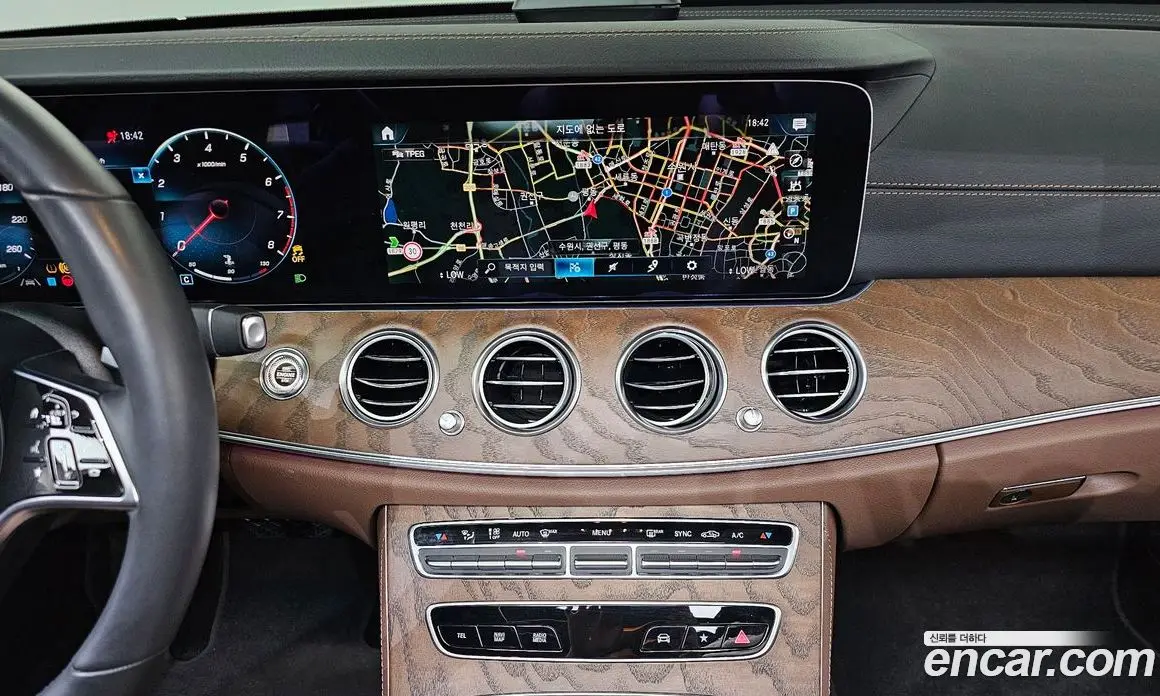 Mercedes-Benz E-Class 2023 2.0 автомат (гидро), фото 18 Mercedes-Benz E-Class 2023 2.0 автомат (гидро), фото 18