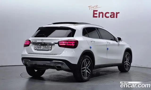 Mercedes-Benz GLA-Class 2019 2.0 автомат (гидро), миниатюра 2 Mercedes-Benz GLA-Class 2019 2.0 автомат (гидро), миниатюра 2