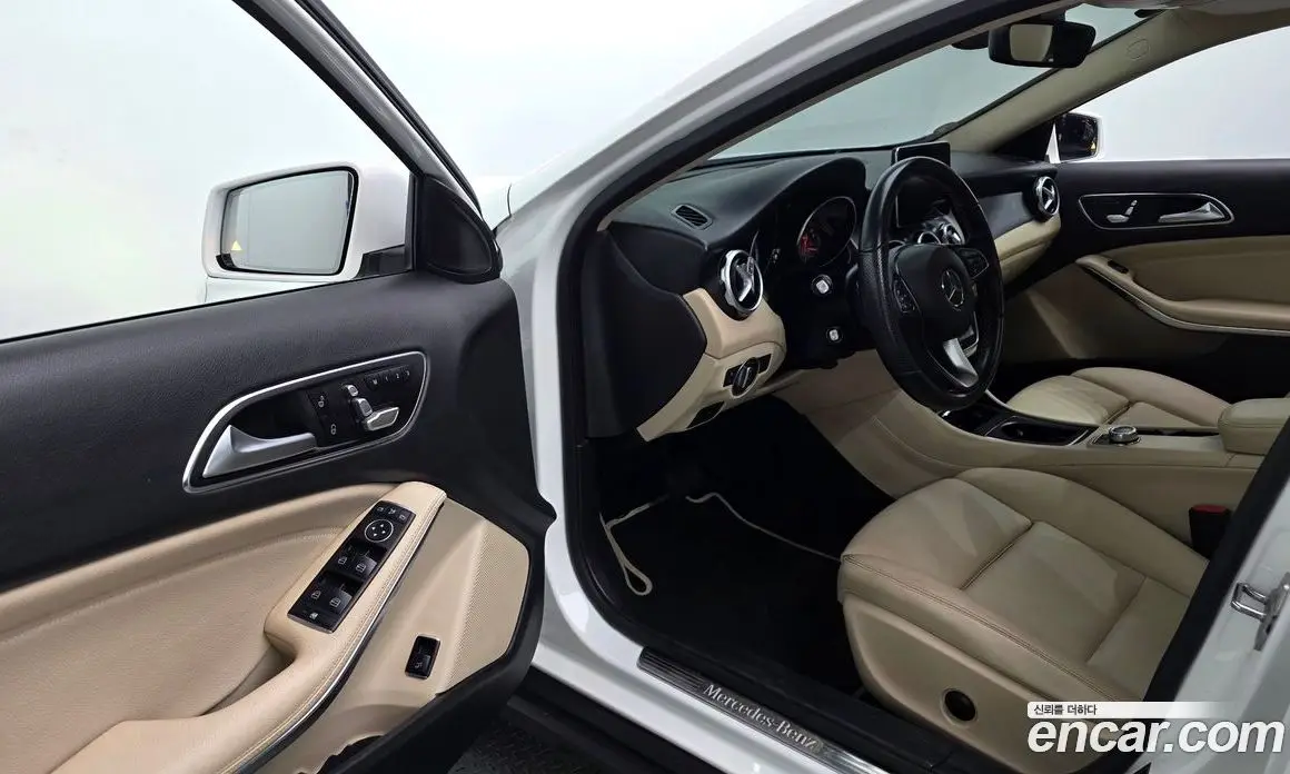 Mercedes-Benz GLA-Class 2019 2.0 автомат (гидро), фото 13 Mercedes-Benz GLA-Class 2019 2.0 автомат (гидро), фото 13
