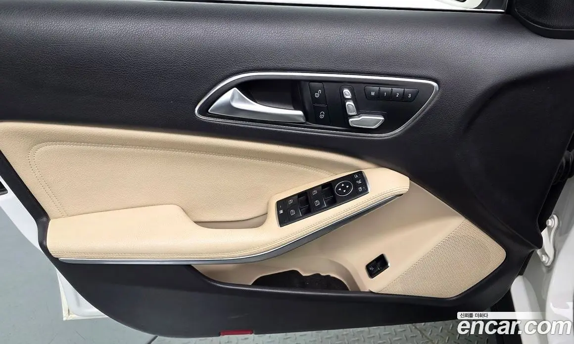 Mercedes-Benz GLA-Class 2019 2.0 автомат (гидро), фото 14 Mercedes-Benz GLA-Class 2019 2.0 автомат (гидро), фото 14