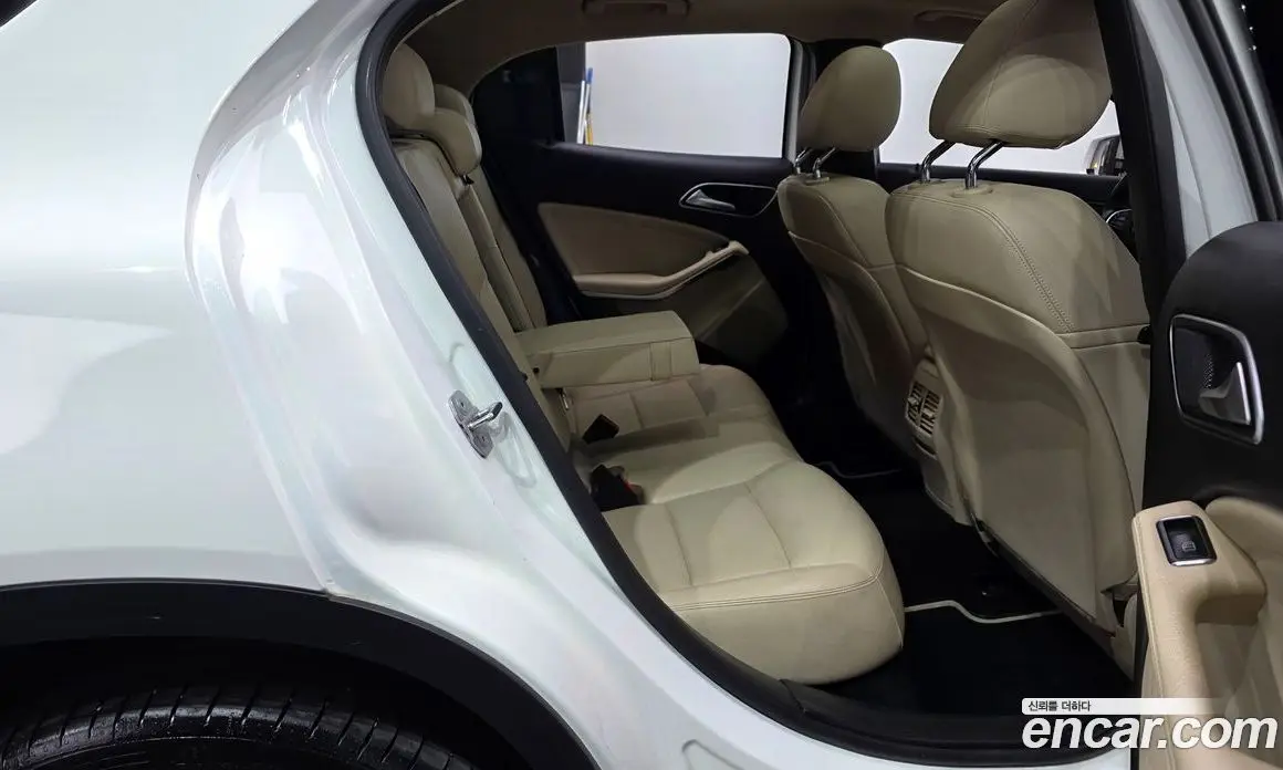 Mercedes-Benz GLA-Class 2019 2.0 автомат (гидро), фото 17 Mercedes-Benz GLA-Class 2019 2.0 автомат (гидро), фото 17