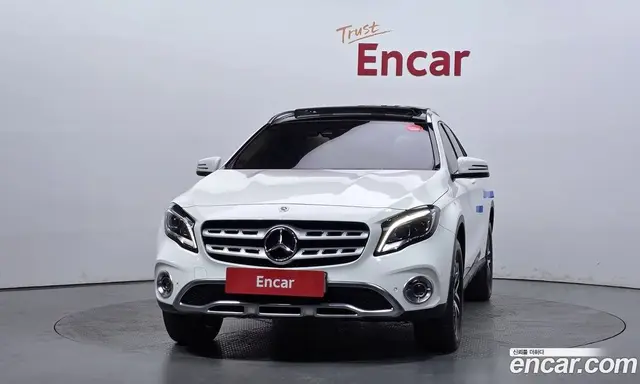 Mercedes-Benz GLA-Class 2019 2.0 автомат (гидро), миниатюра 3 Mercedes-Benz GLA-Class 2019 2.0 автомат (гидро), миниатюра 3