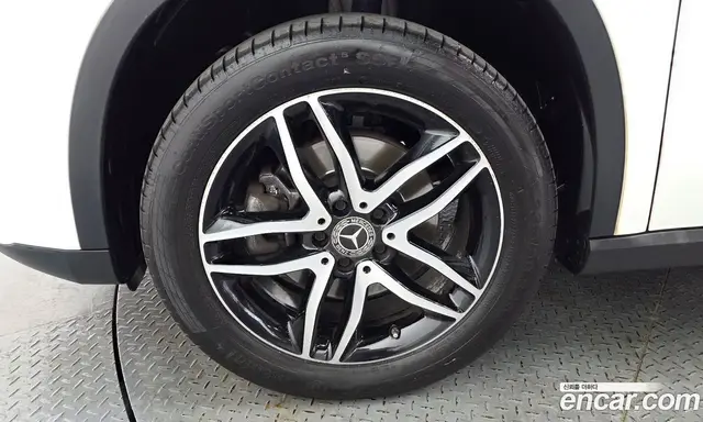Mercedes-Benz GLA-Class 2019 2.0 автомат (гидро), миниатюра 5 Mercedes-Benz GLA-Class 2019 2.0 автомат (гидро), миниатюра 5
