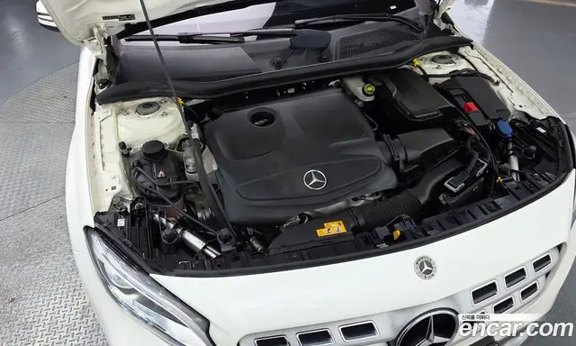 Mercedes-Benz GLA-Class 2019 2.0 автомат (гидро), миниатюра 6 Mercedes-Benz GLA-Class 2019 2.0 автомат (гидро), миниатюра 6